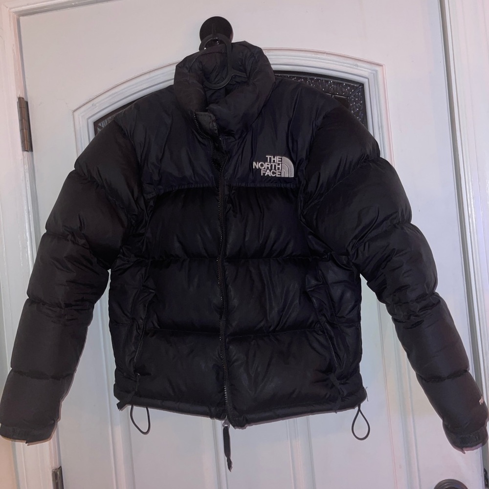 North face 1996 retro nuptse women’s 700 puffer black